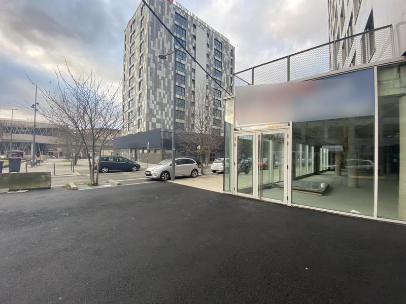 Local commercial - 368 m²