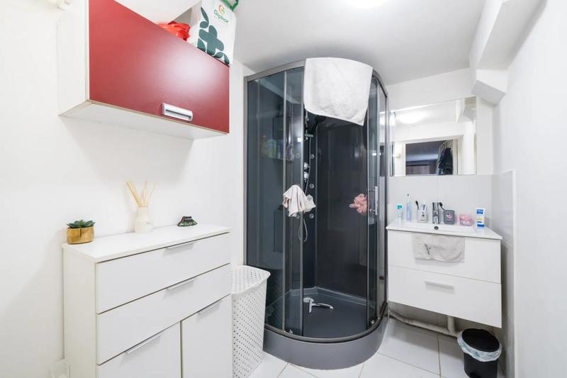 Appartement - 199 m² - 8 pièces