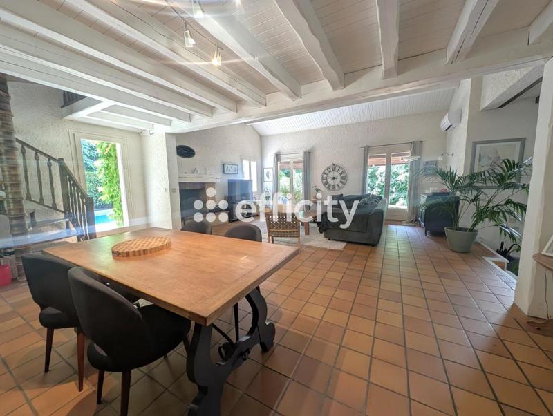 Villa - 290 m² - 5 pièces