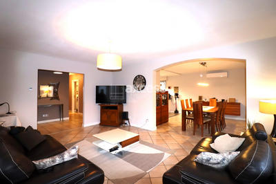 Maison - 138 m² - 5 pièces