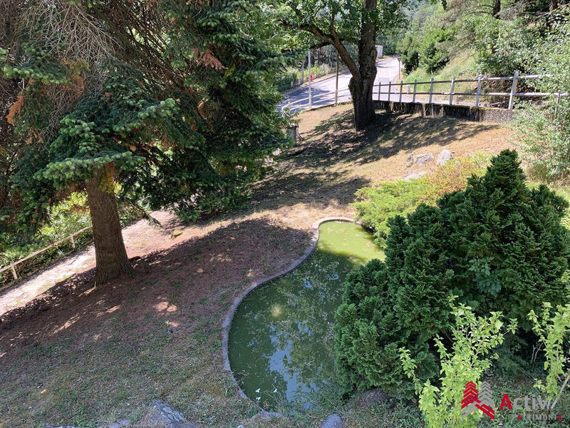 Maison - 209 m² - 9 pièces