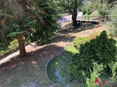 Maison - 209 m² - 9 pièces