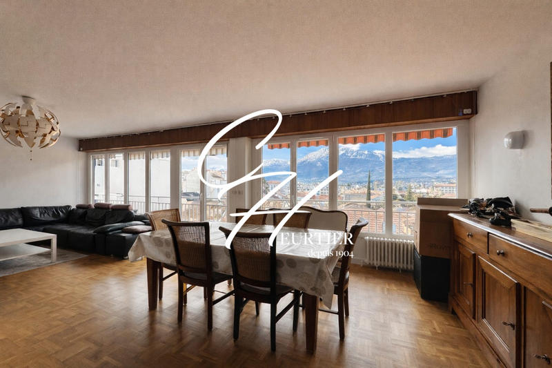 Appartement - 98 m² - 4 pièces