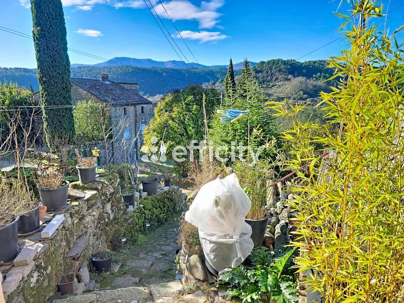 Maison en pierre - 110 m² - 3 pièces