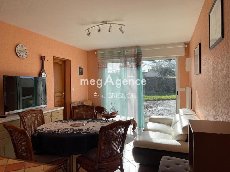 Maison - 230 m² - 5 pièces