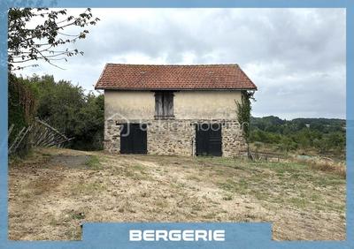 Propriété - 66 m² - 5 pièces