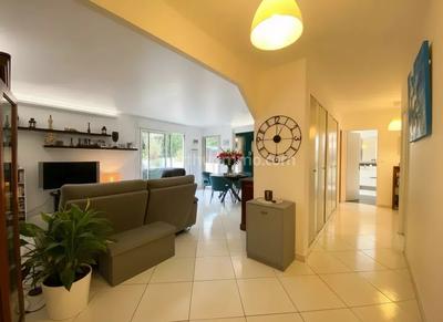 Appartement - 86 m² - 4 pièces