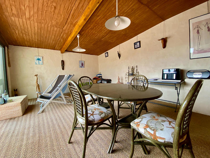 Maison - 163 m² - 6 pièces