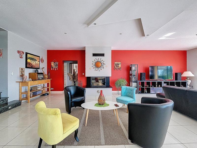 Maison - 200 m² - 8 pièces