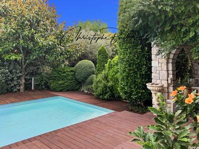 Maison d'architecte - 190 m² - 5 pièces