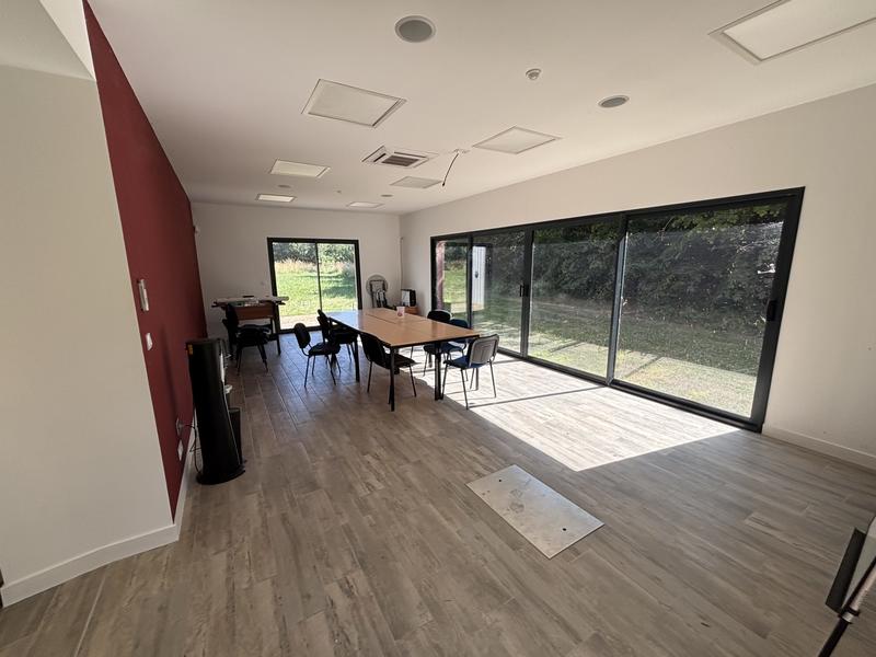 Local d'activités - 1 000 m²