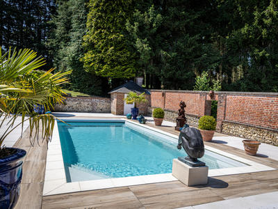 Demeure - 836 m² - 18 pièces