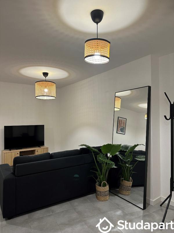 Chambre - 12 m² - 1 pièce