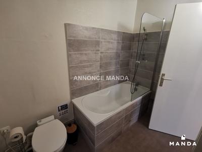 Chambre - 11 m² - 5 pièces