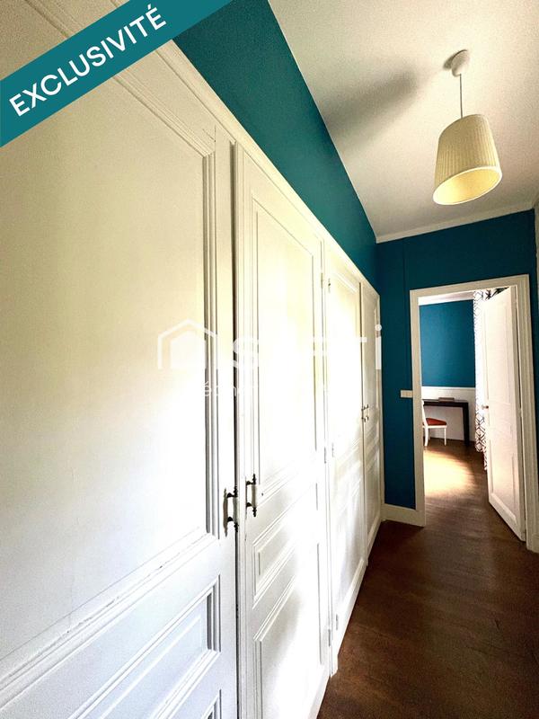 Maison - 215 m² - 8 pièces