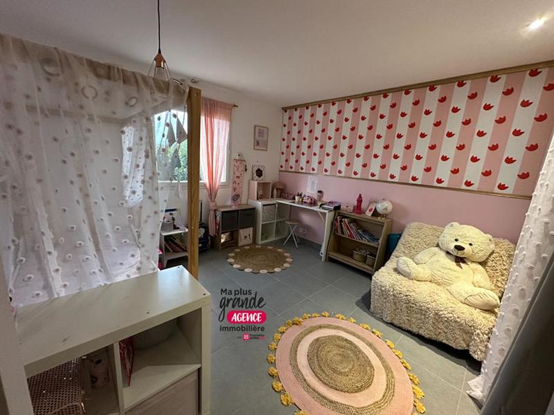 Maison - 137 m² - 5 pièces