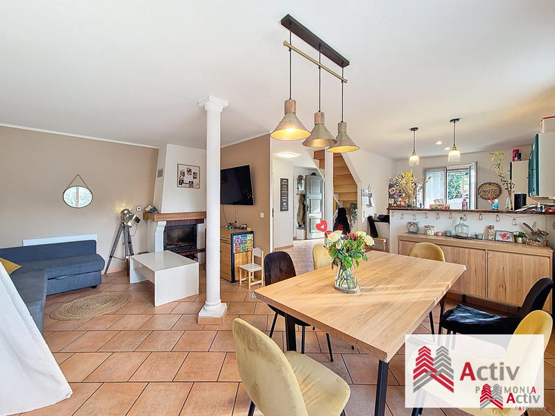 Maison - 88 m² - 4 pièces