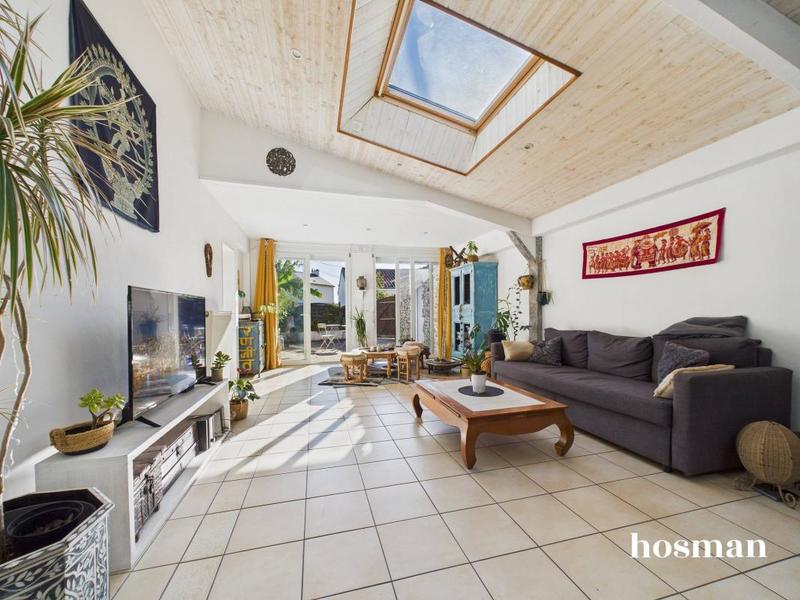 Maison - 144 m² - 8 pièces