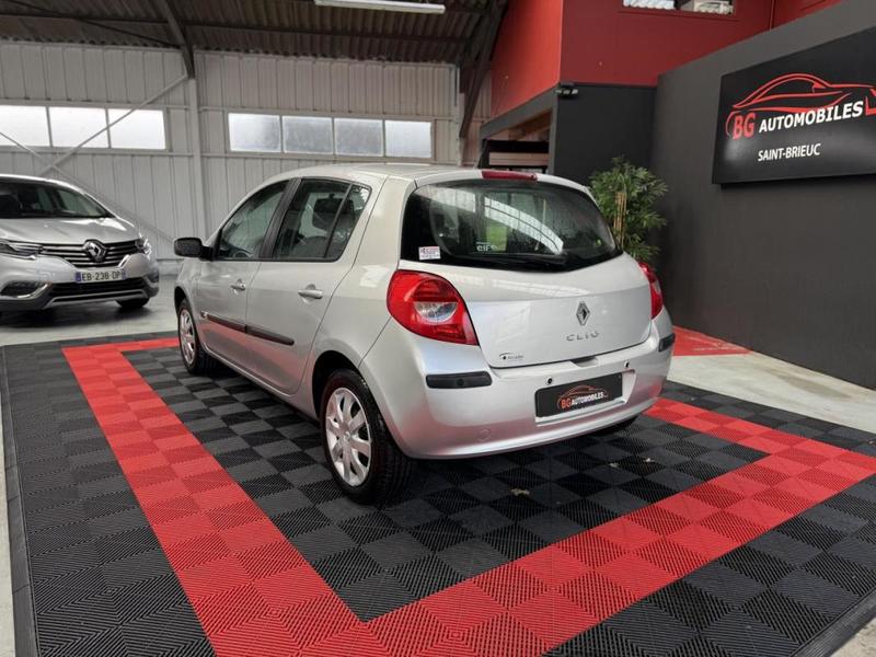 Renault Clio 1.5 dCi 85 Ch Bv Quickshift Dynamique - Garantie 6 Mois