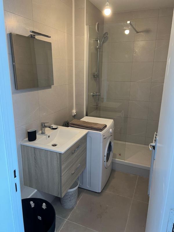 Appartement - 74 m² - 2 pièces