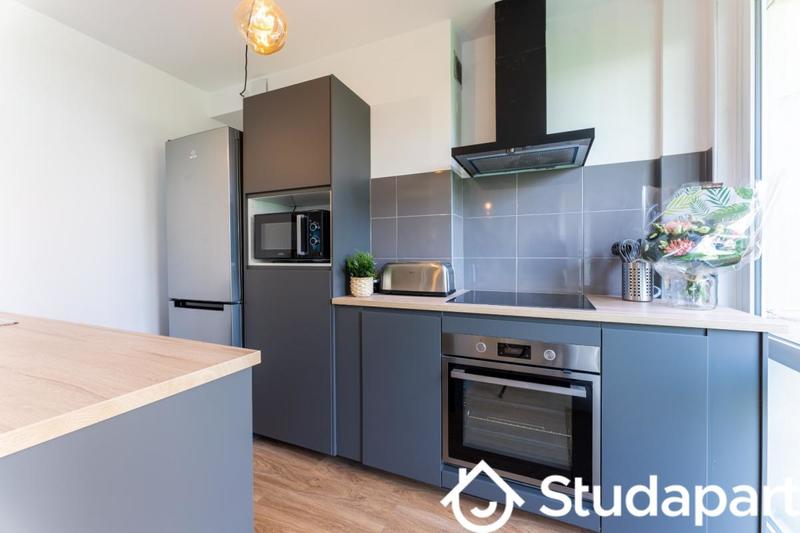 Chambre - 12 m² - 1 pièce