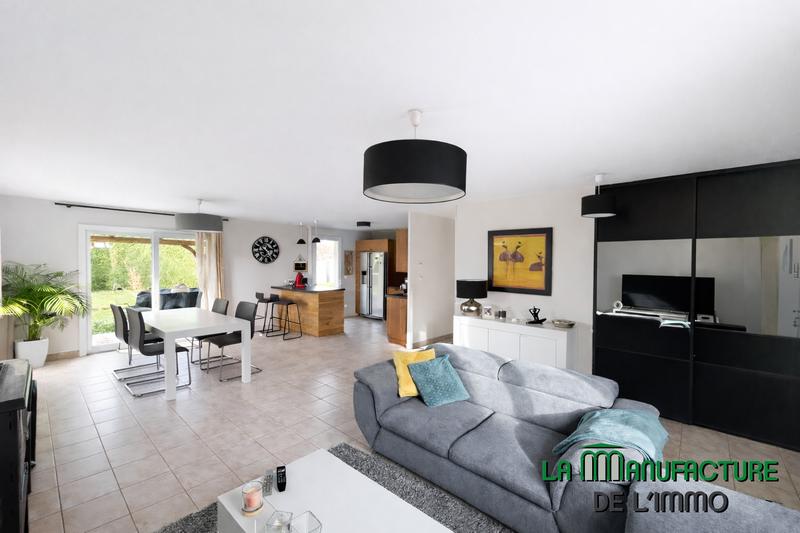 Villa - 90 m² - 5 pièces