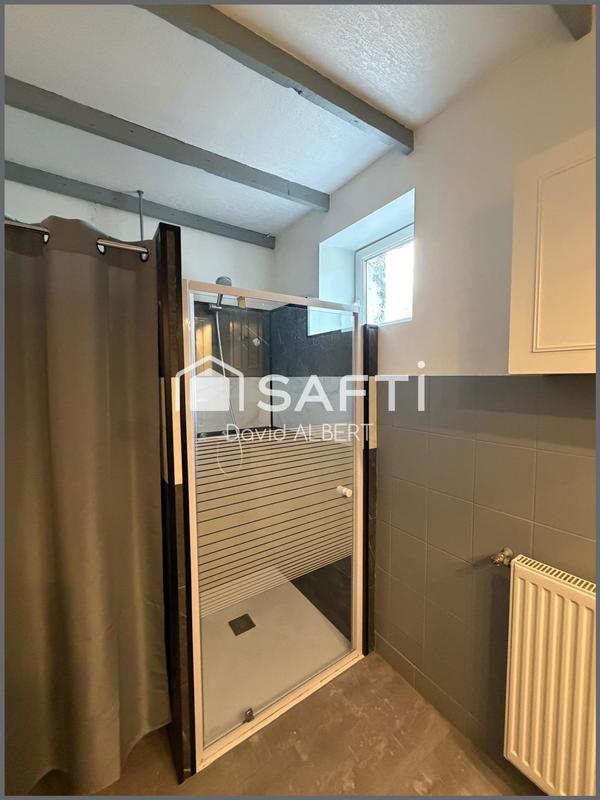 Maison - 203 m² - 7 pièces