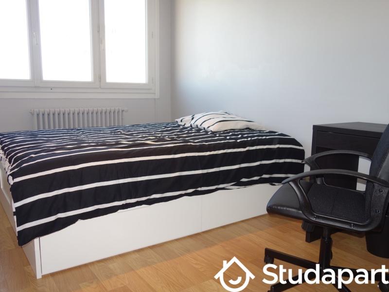 Chambre - 9 m² - 1 pièce