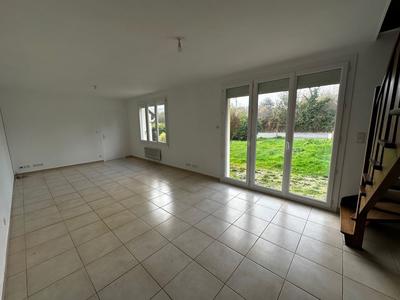 Maison traditionnelle - 80 m² - 4 pièces