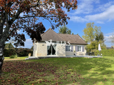 Maison - 95 m² - 5 pièces