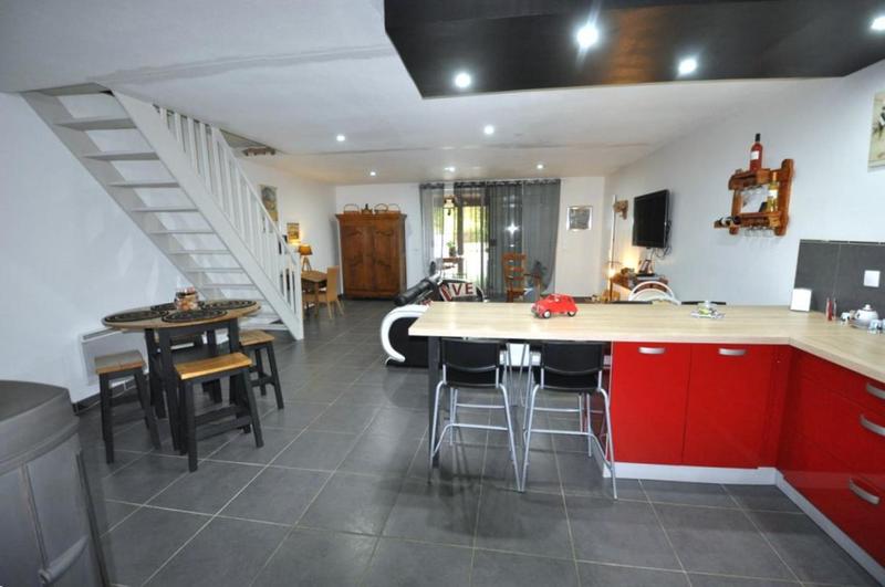 Propriété - 400 m² - 7 pièces