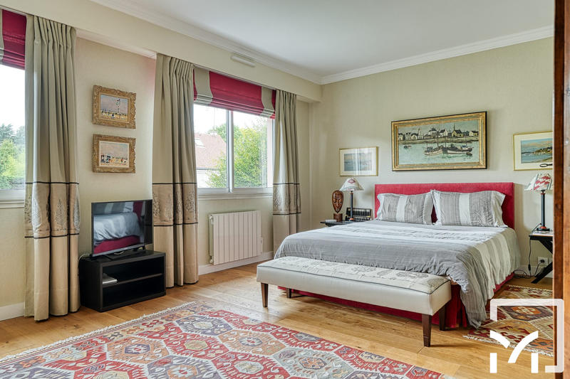 Duplex - 210 m² - 7 pièces