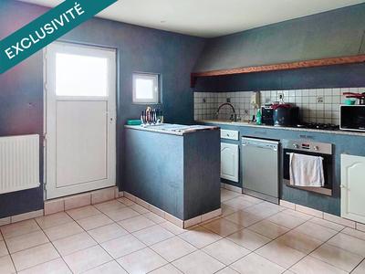 Maison - 216 m² - 8 pièces