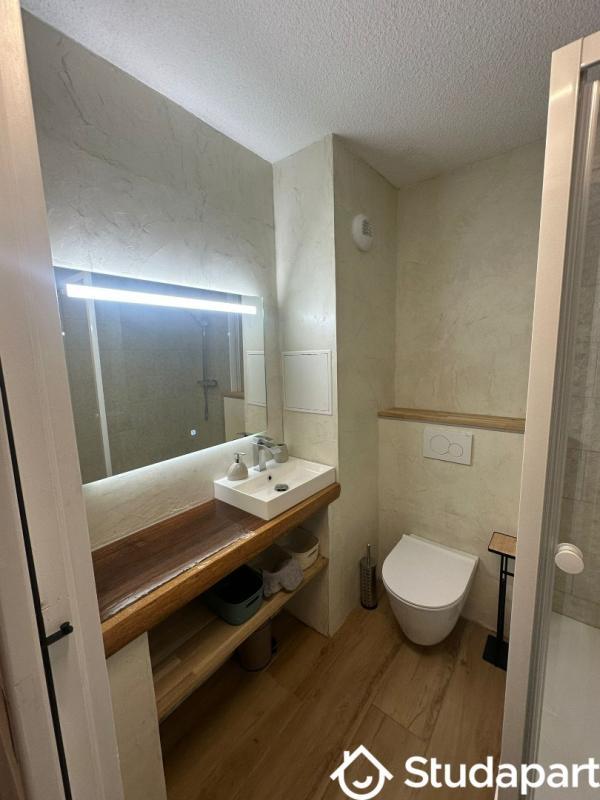 Chambre - 9 m² - 1 pièce