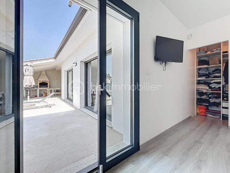 Maison - 180 m² - 5 pièces