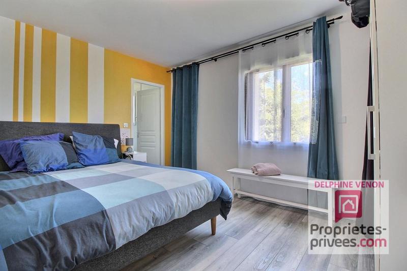 Maison - 204 m² - 6 pièces