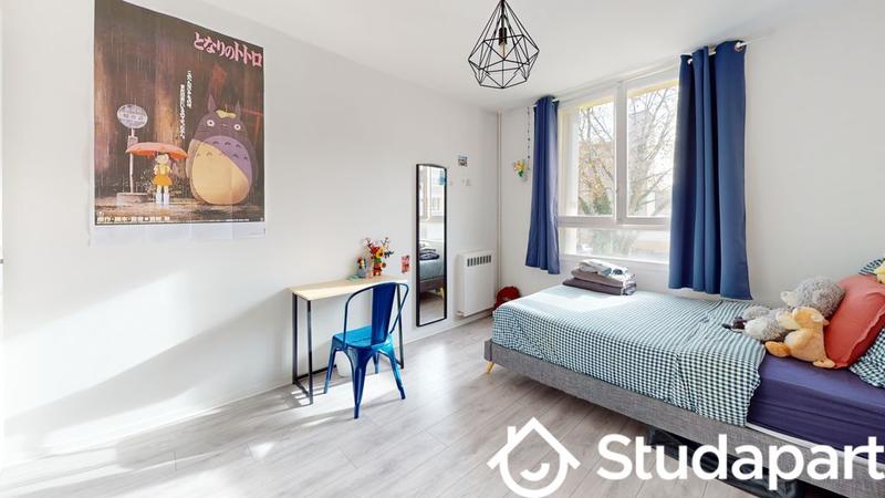 Chambre - 64 m² - 1 pièce