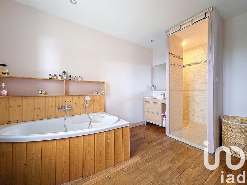 Maison - 96 m² - 4 pièces