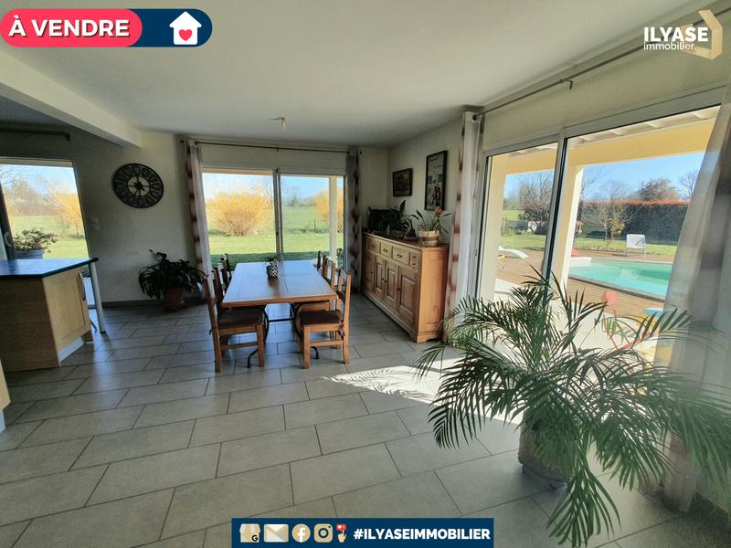 Maison - 143 m² - 8 pièces