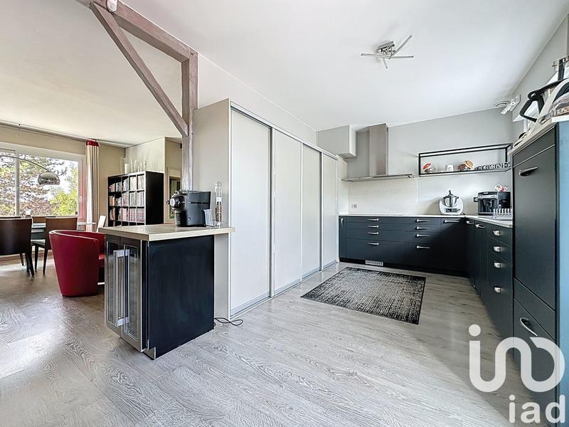 Maison - 200 m² - 9 pièces