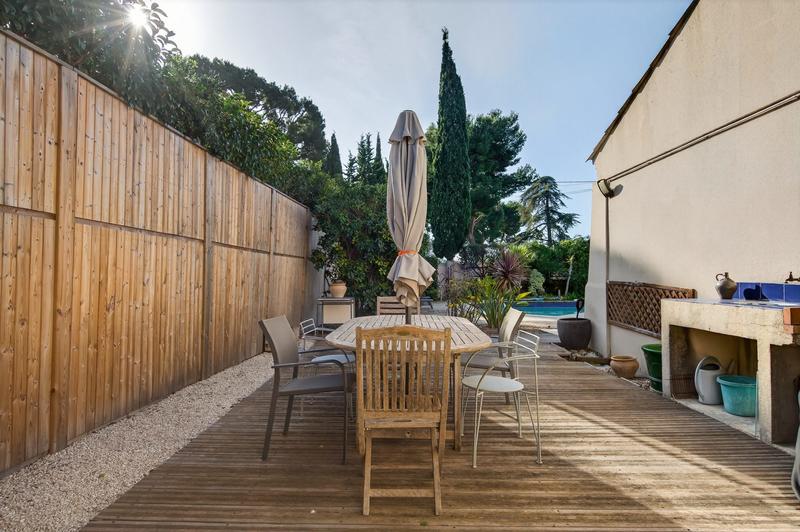 Villa - 203 m² - 6 pièces