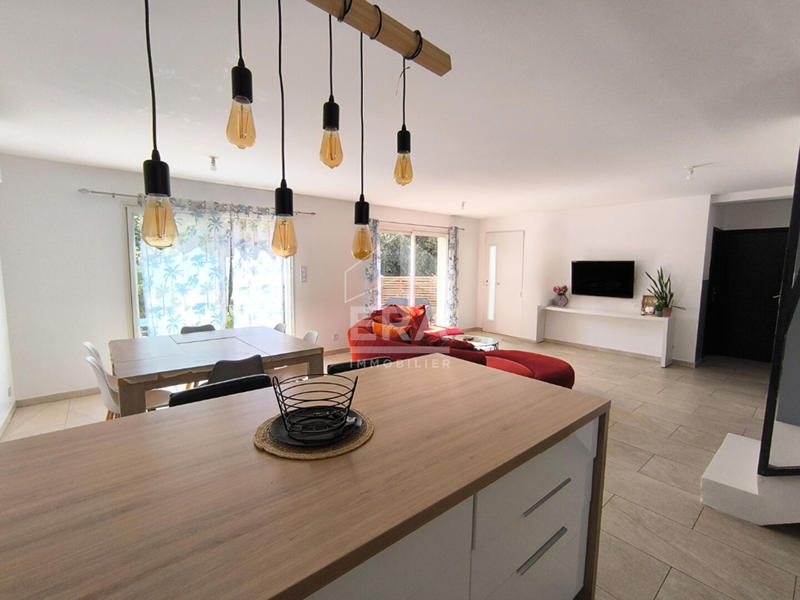 Maison - 118 m² - 6 pièces