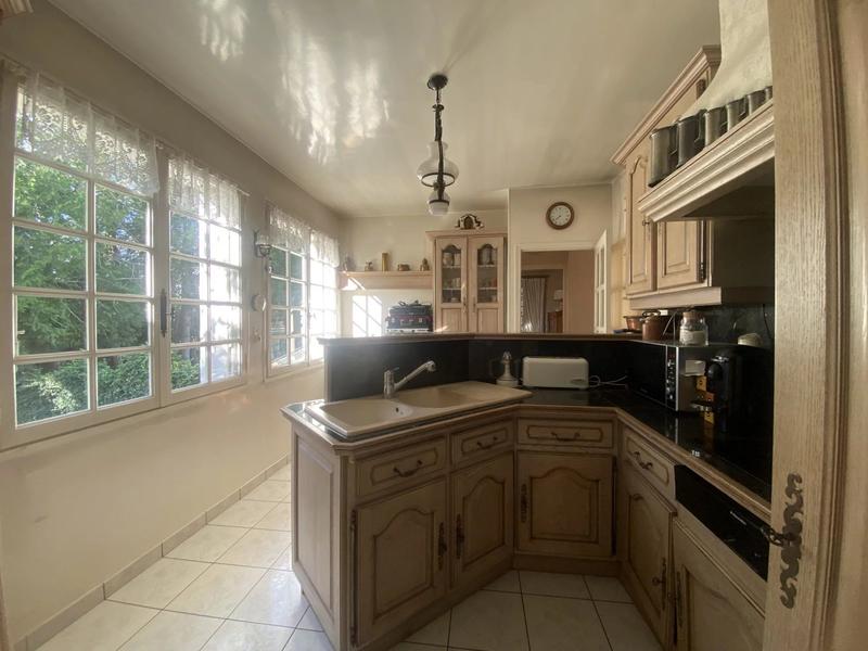 Maison - 237 m² - 5 pièces