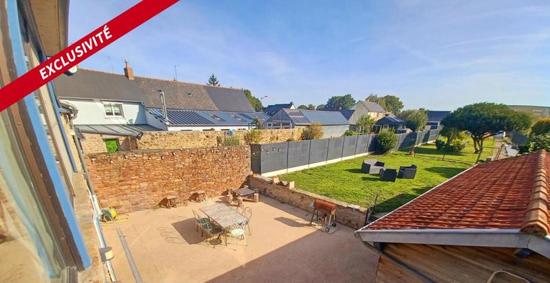 Maison - 205 m² - 7 pièces