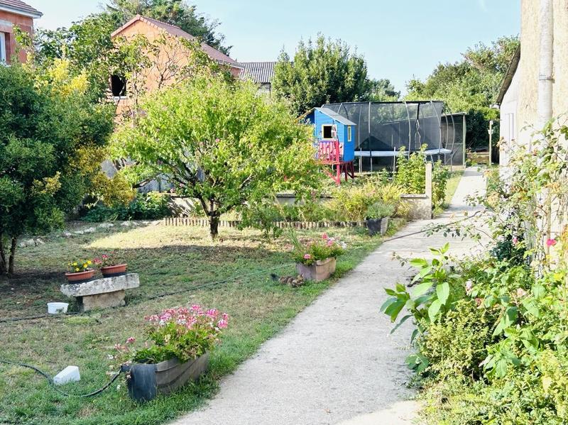 Maison jumelée - 115 m² - 6 pièces