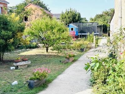 Maison jumelée - 115 m² - 6 pièces