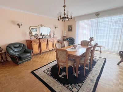 Appartement - 125 m² - 4 pièces