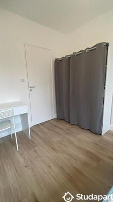 Chambre - 14 m² - 1 pièce