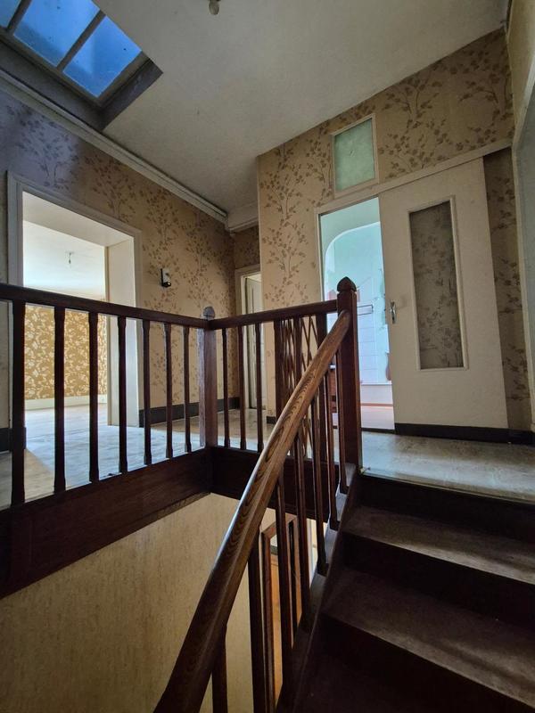 Maison - 162 m² - 8 pièces