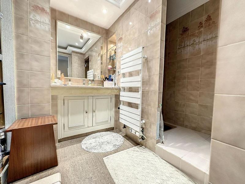 Villa - 184 m² - 6 pièces